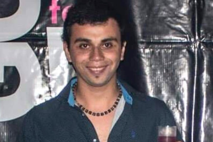 Antes de desaparecer, Damián pidió dinero por teléfono. Después llegaron textos extraños que sus allegados no reconocen como suyos. Crédito: Gentileza.