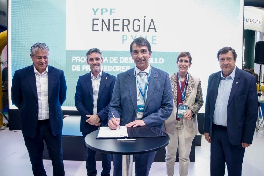 YPF se suma al Programa de Desarrollo de Proveedores del CFI para fortalecer a las PYMES energéticas