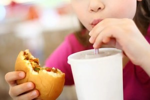 Los investigadores atribuyen este fenómeno al cambio de las dietas tradicionales.