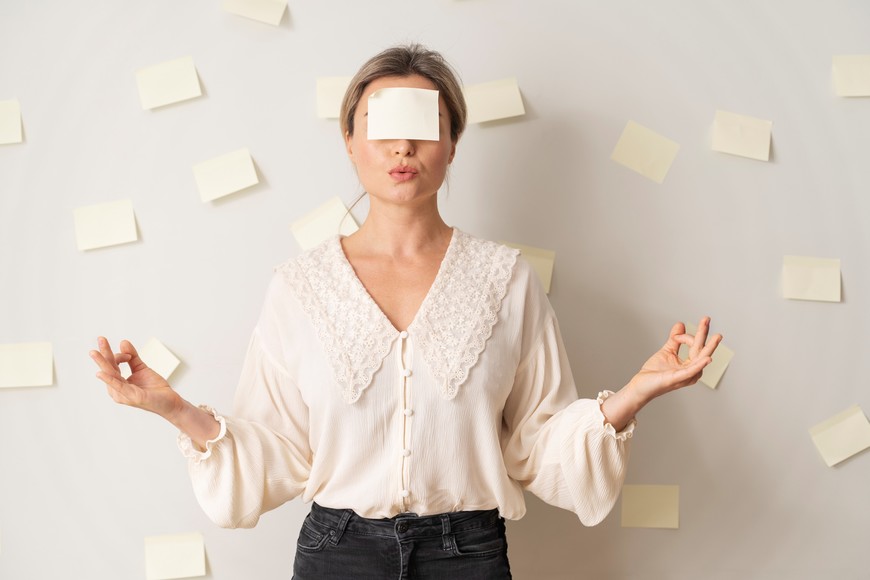 Etiquetar con palabras la emoción facilita su gestión consciente.