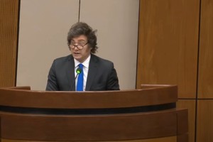 Javier Milei este miércoles en el Congreso Nacional de Paraguay.