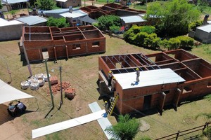 “Existe un fuerte compromiso del gobernador Pullaro y del ministro Enrico para finalizar obras inconclusas o que vienen con un grado de dificultad", señaló Crivelli.