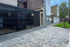 El barrio quedó conmocionado tras el robo piraña ocurrido durante la madrugada.