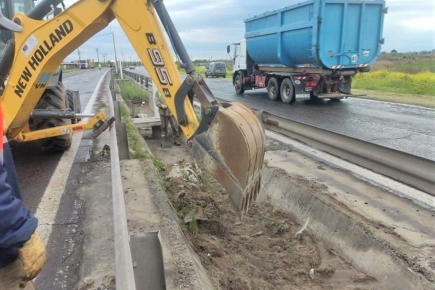 Las tareas se desarrollan en varios puntos del trayecto y abarcan diversas acciones.