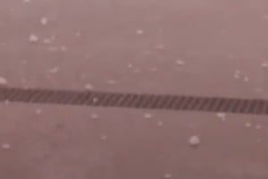 El increíble granizo en Progreso. Foto: Captura
