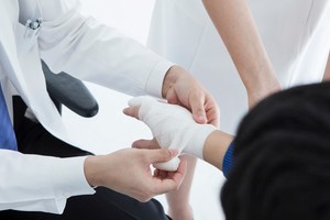 Las entidades de medicina prepaga deberán aplicar cláusulas mínimas obligatorias en los contratos