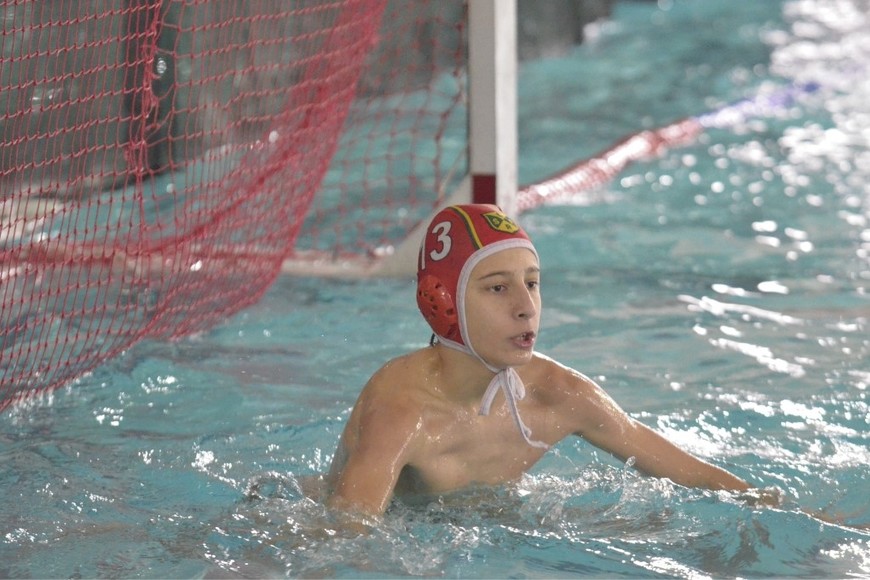 Los jóvenes del club representan a Santa Fe en torneos nacionales de waterpolo.