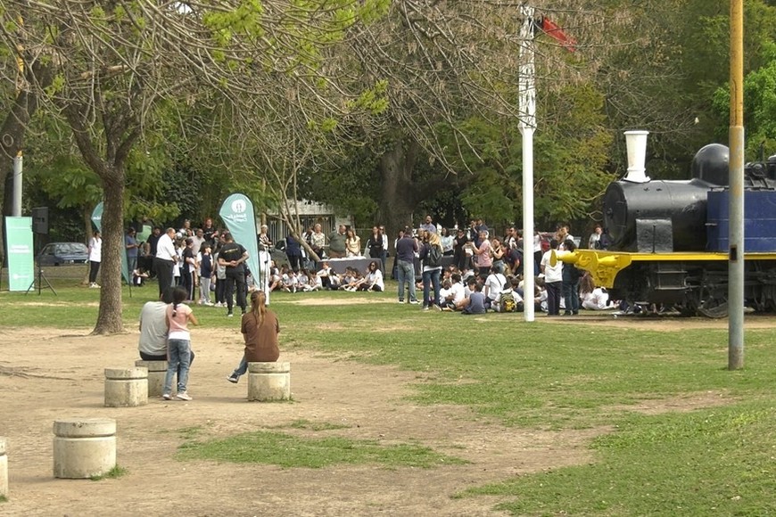 Vecinos y familias participando y aprendiendo mediante la iniciativa.