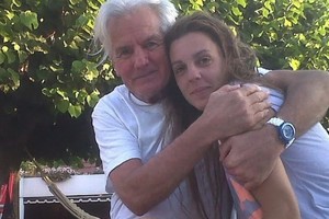 Para Hoffman, "se sigue descuidando a los artistas en muchos de los escenarios de nuestro país”.