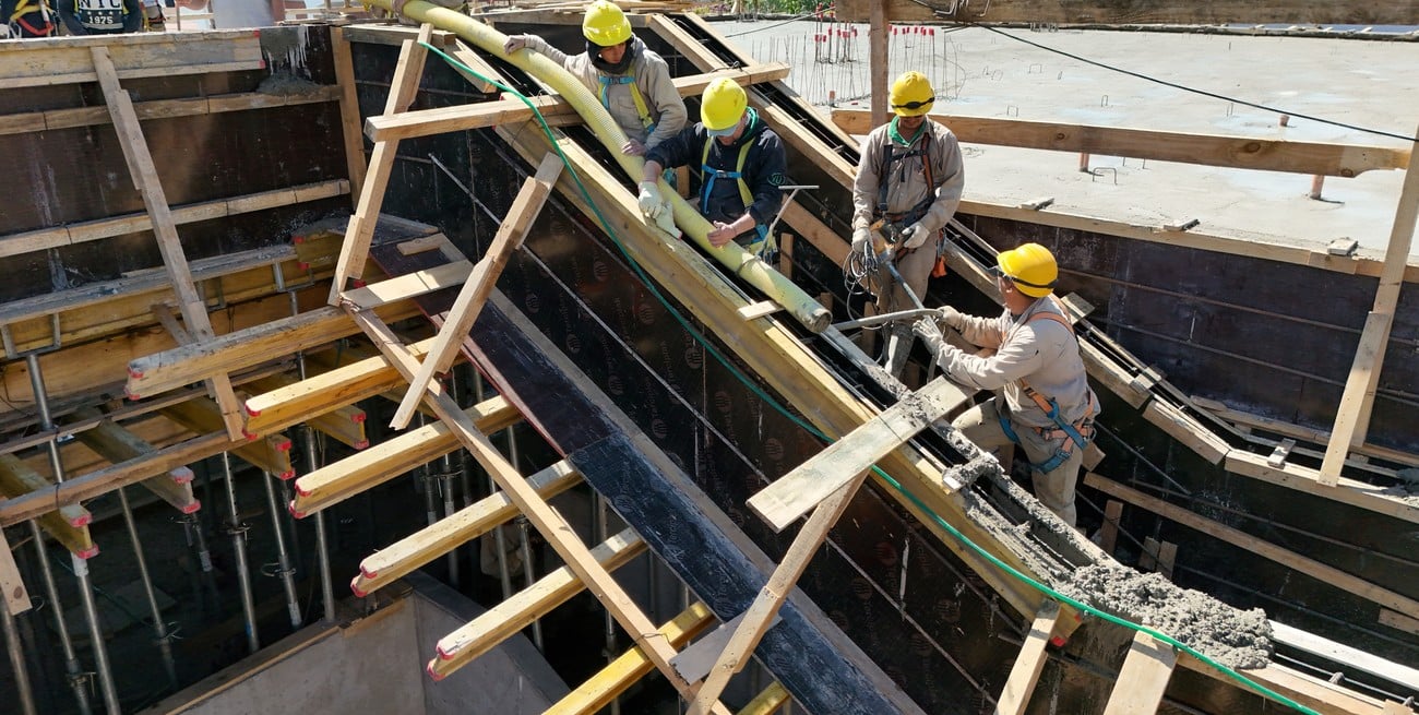 A ritmo constante progresa la obra para el instituto de profesorado. Foto: Fernando Nicola