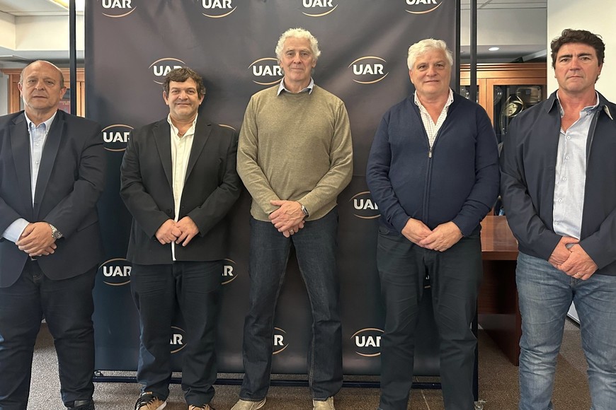 Carlos Fertonani, Rubén González Fresneda (URR), Gabriel Travaglini (UAR), Enrique Patrizi (UER) y Martín Cipriani (USR). Foto: Prensa UAR