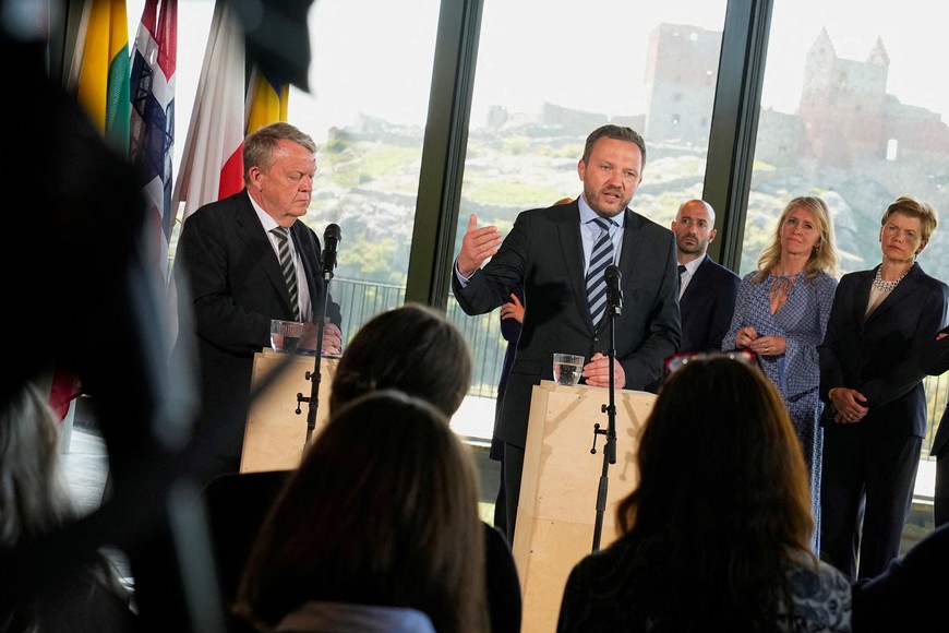 FILE PHOTO: Estonia's Foreign Minister Margus Tsahkna talks next to Denmarks Foreign Minister Lars Lokke Rasmussen during a press conference after a meeting of ministers from the member countries of the Nordic-Baltic Eight, NB8, at the island of Bornholm, Denmark, Tuesday April 29, 2025.  Ritzau Scanpix/Thomas Traasdahl via REUTERS    ATTENTION EDITORS - THIS IMAGE WAS PROVIDED BY A THIRD PARTY. DENMARK OUT. NO COMMERCIAL OR EDITORIAL SALES IN DENMARK./File Photo