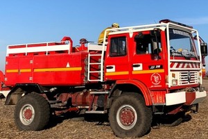 El móvil 12 (forestal) fue el que sufrió el ataque.