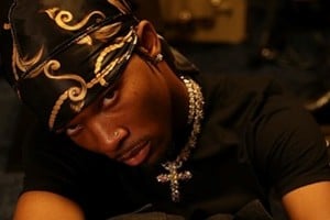 Allanaron la vivienda de D4VD para buscar rastros de sangre de la menor hallada en su auto.