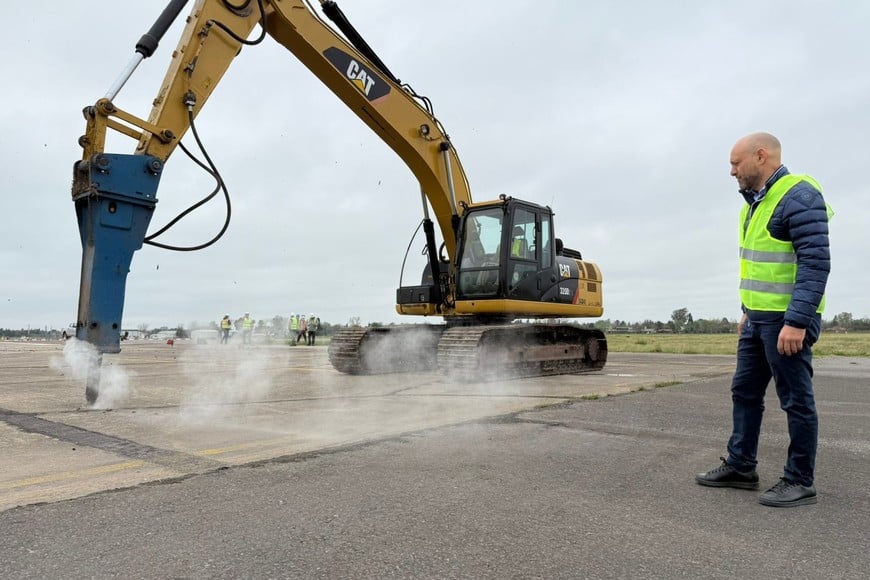 La pista renovada permitirá mejorar la seguridad y la conectividad aérea de Rosario.