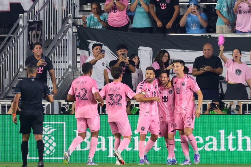 Sep 16, 2025; Fort Lauderdale, Florida, USA; Inter Miami CF defender Jordi Alba (18) celebrates with forward Lionel Messi (10) and forward Tadeo Allende (21) after scoring against the Seattle Sounders during the first half at Chase Stadium. Mandatory Credit: Sam Navarro-Imagn Images