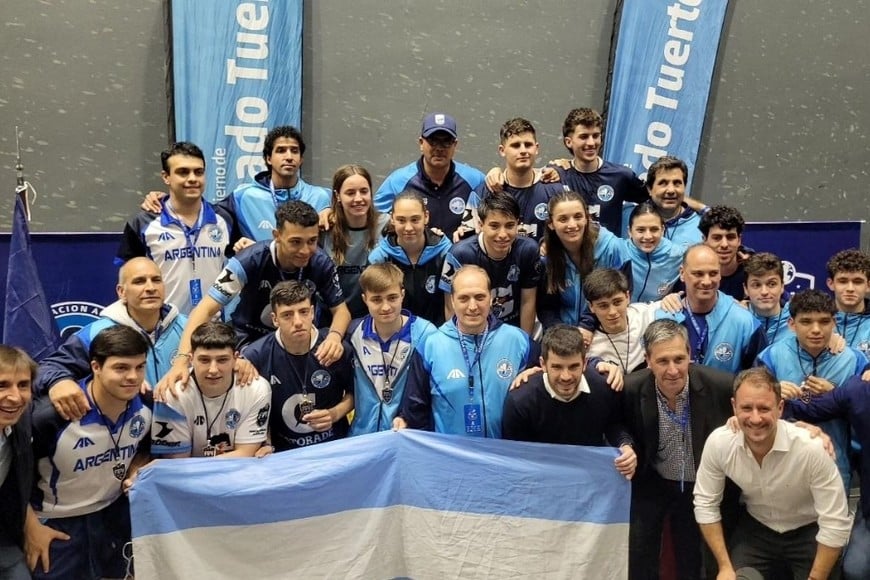 Delegación Argentina completa, junto con autoridades del Gobierno de Venado Tuerto.