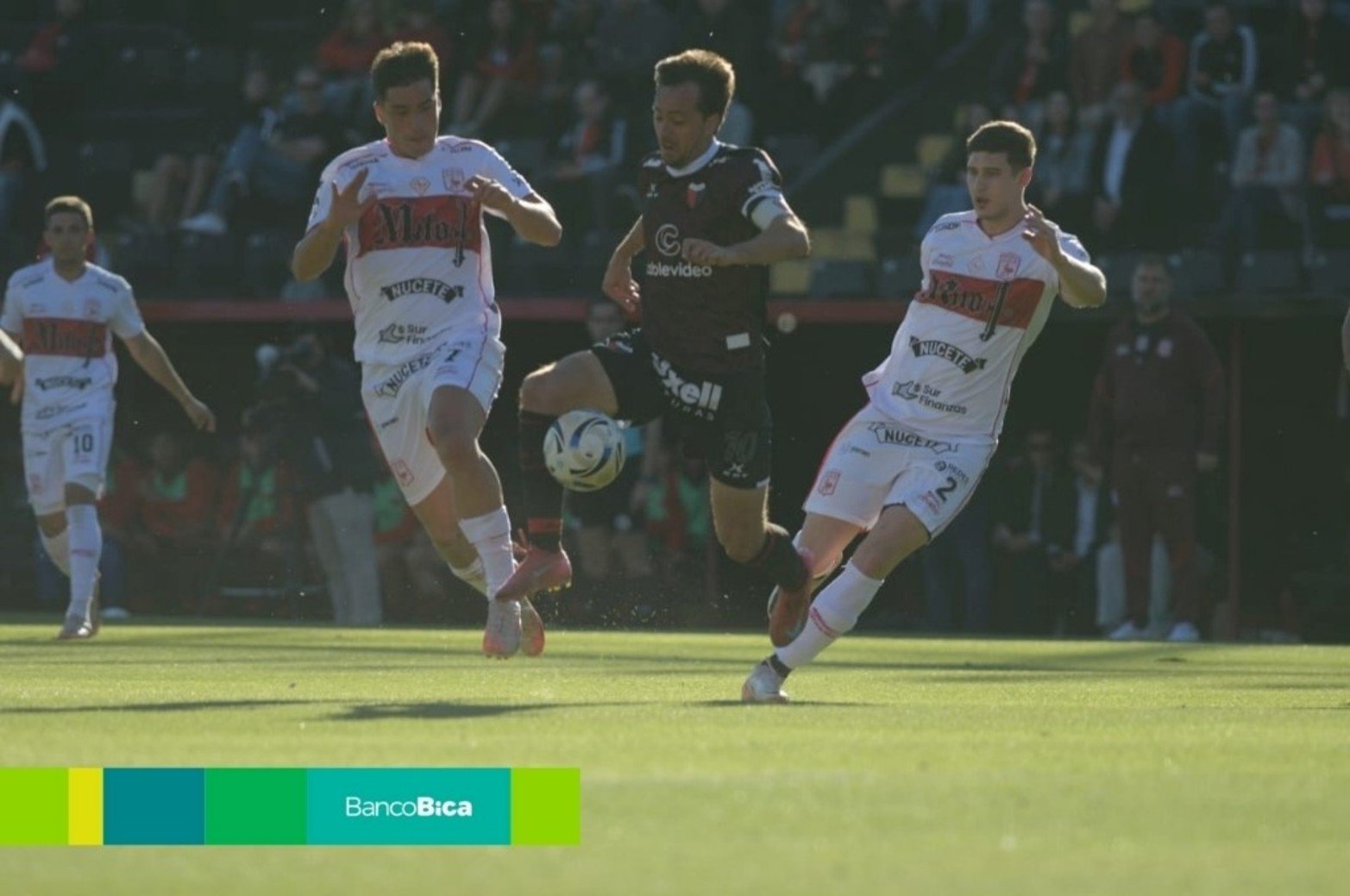 Galería BICA: Colón vs. Morón. Fecha 32 de la Primera Nacional.