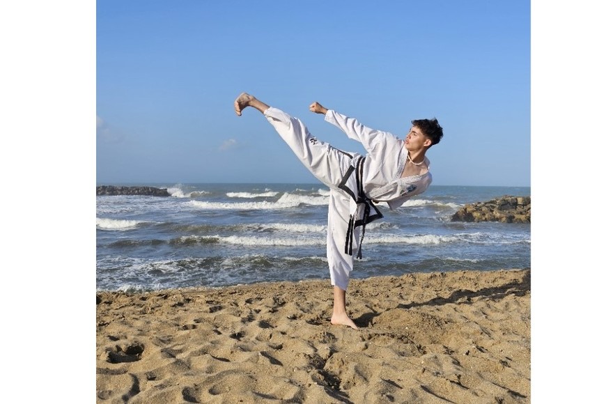 La pose de este santotomesino que desde los 8 años fue progresando y tiene ahora, con tan solo 15 de edad, la oportunidad de disputar un Mundial representando a la Argentina.