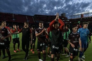 colon vs. moron. Foto: Manuel Fabatía.