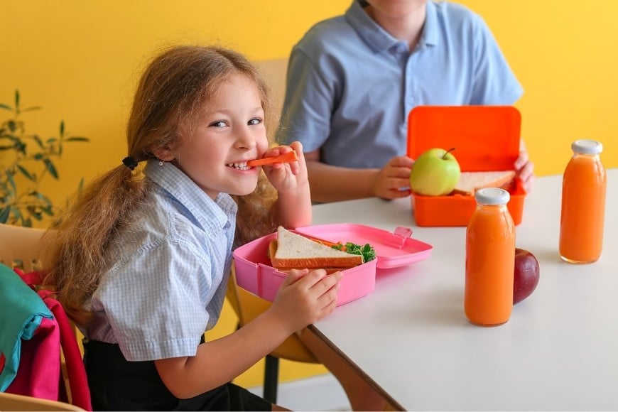 La especialista subraya que una alimentación adecuada impacta en el desarrollo cerebral.