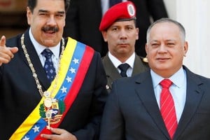 Nicolás Maduro y Diosdado Cabello, uno y dos del régimen chavista.  Hablan de guerra revolucionaria. Reuters/DW