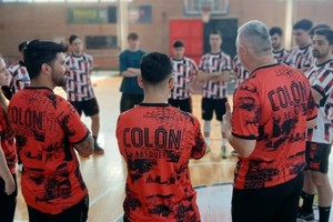 El básquet de Colón inició la “era Spies”