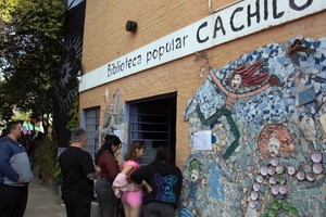 En Rosario existen 28 bibliotecas populares gestionadas por vecinos y vecinas que sobreviven con aportes solidarios y estatales.