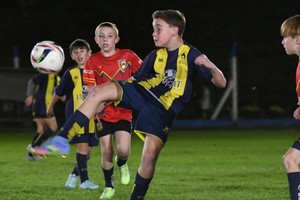 El fútbol infantil tiene su propia fiesta y en Santa Fe se llama Lagunerito. Créditos:Manuel Fabatia