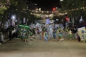 El gran cierre de la Estudiantina fue con el desfile de las murgas. Foto: Gentileza