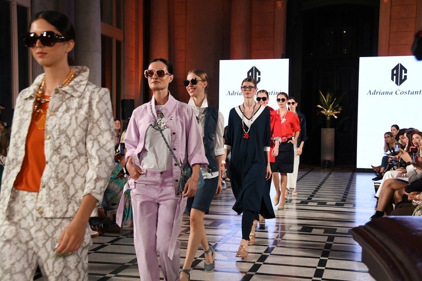 Adriana Constantini Primavera-Verano 25-26. Crédito:  Manuel Fabatía