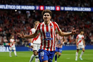 Soccer Football - LaLiga - Atletico Madrid v Rayo Vallecano - Riyadh Air Metropolitano, Madrid, Spain - September 24, 2025
Atletico Madrid's Julian Alvarez celebrates scoring their first goal REUTERS/Susana Vera     TPX IMAGES OF THE DAY