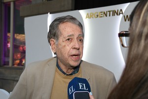 Héctor Vidal Rivas, productor y asesor de imagen y creador de Argentina Fashion Week. Crédito: Manuel Fabatía