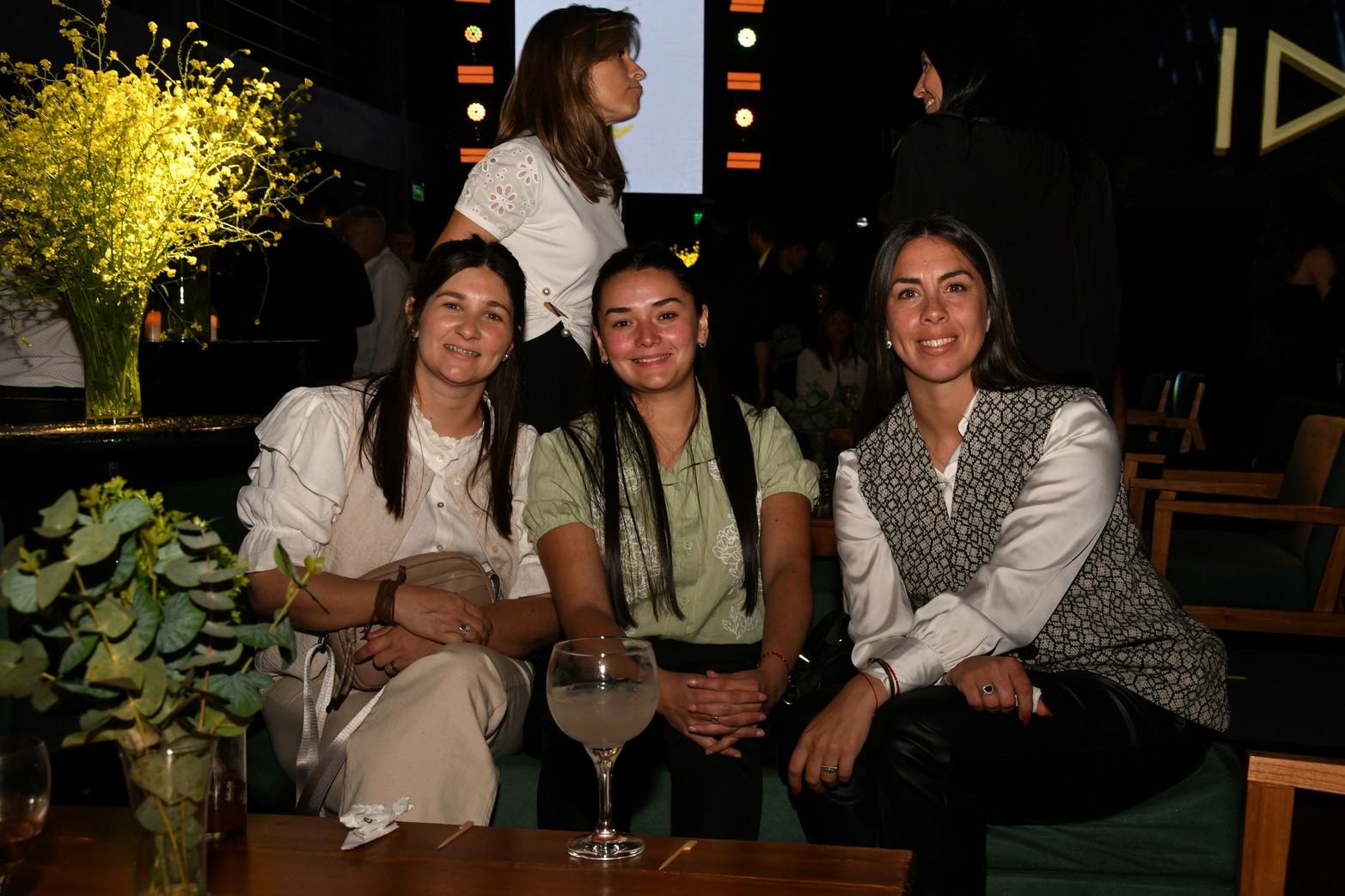 Verónica Seta, Antonella Guzmán e Ivana Hernández.
