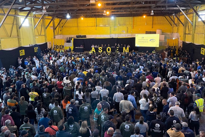 El anuncio de la compra del inmueble en calle 4 de Enero generó euforia entre los presentes.