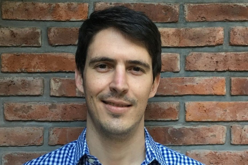 “Hace un tiempo atrás, Bret Taylor – alto cargo de OpenIA –, explicó en un congreso que cuando se juntaba en 1995 con empresas les recomendaba que debían tener una página web, en 2015 les decía que tenían que contar con una App móvil. Y hoy aconseja que para poder interactuar con clientes es necesario tener un Agente en línea”, explicó Ivan Morgan