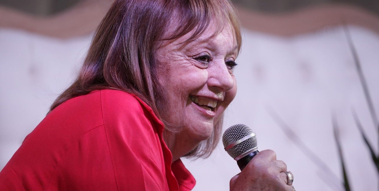 González propone sólo 2 horas de pantallas por día, y equilibrar el resto del tiempo con actividades cotidianas.