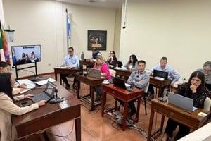 Sesión semanal del Concejo de Reconquista.