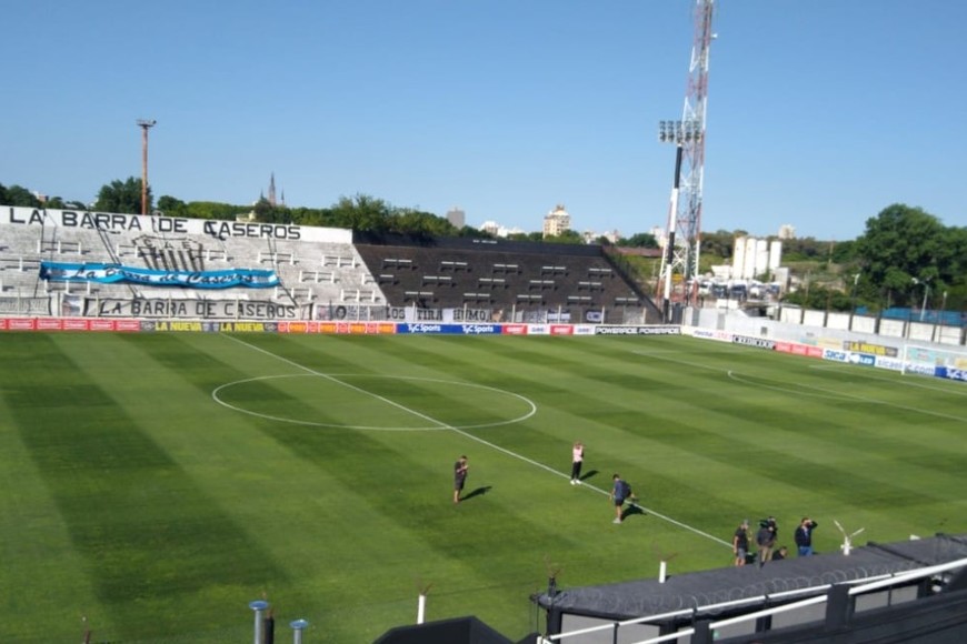 Estadio Ciudad de Caseros, último destino el 2025 para el rojinegro.