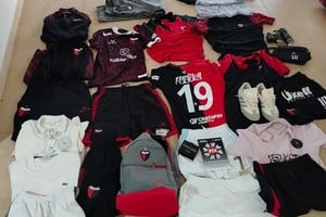 Parte de los elementos secuestrados durante los allanamientos.