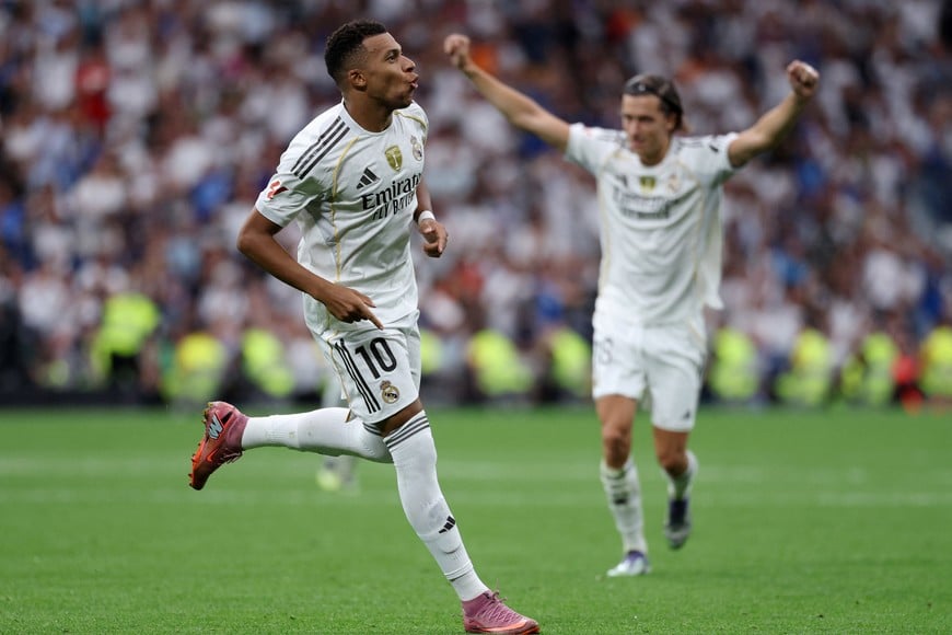 Soccer Football - LaLiga - Real Madrid v Espanyol - Santiago Bernabeu, Madrid, Spain - September 20, 2025
Real Madrid's Kylian Mbappe celebrates scoring their second goal REUTERS/Juan Medina