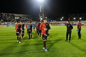 Colón finalizó su experiencia como visitante este 2025 con derrota. Crédito: Juan Foglia