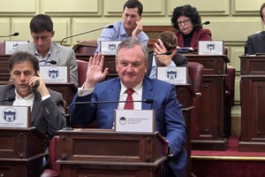 El senador por el departamento San Cristóbal, Felipe Michlig, celebró la aprobación, destacando la importancia de esta medida para la región.