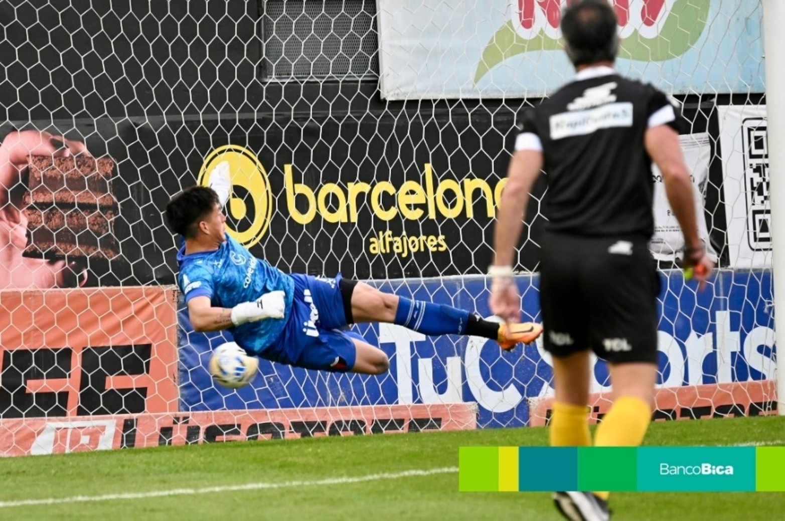 Colón visitó a Estudiantes en Caseros.