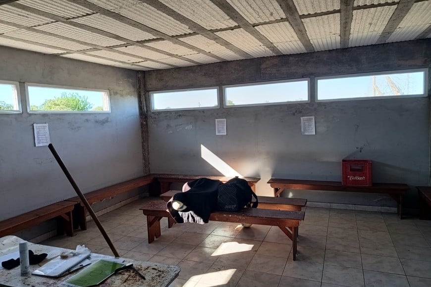 Robo y destrozos en el predio de Cosmos Futbol Club Santa Fe