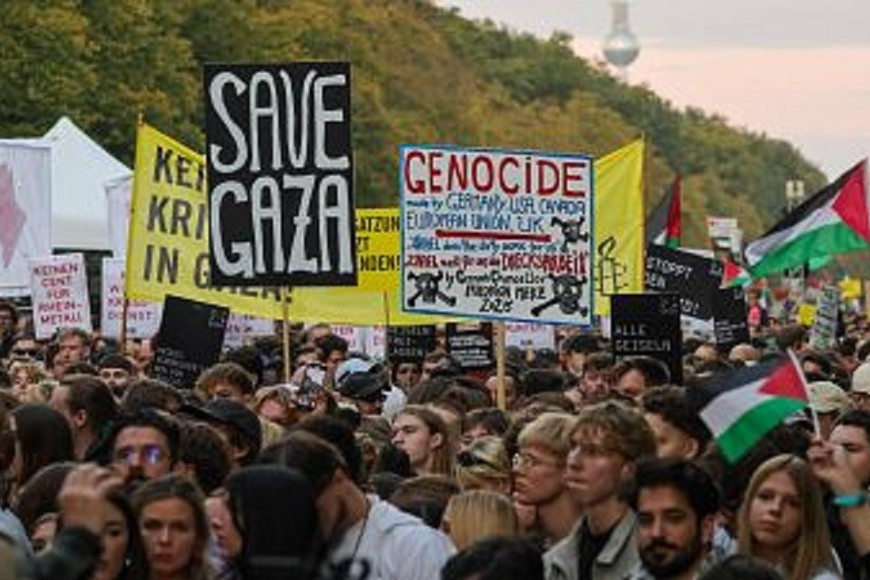 Entre 60.000 y 100.000 personas han participado este sábado en diversas protestas "contra el genocidio en la Franja de Gaza", convocadas en Berlín por varias organizaciones de la sociedad civil. Reuters/DW