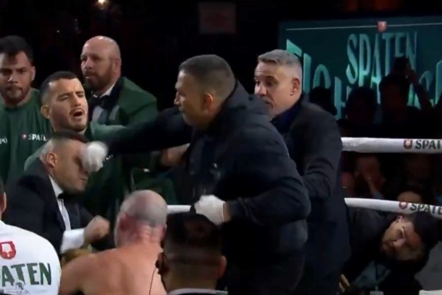 Las imágenes divulgadas muestran cómo el ambiente pasó de nerviosismo a violencia