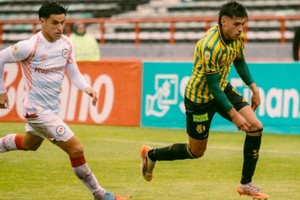Aldosivi perdió ante Argentinos 2-0