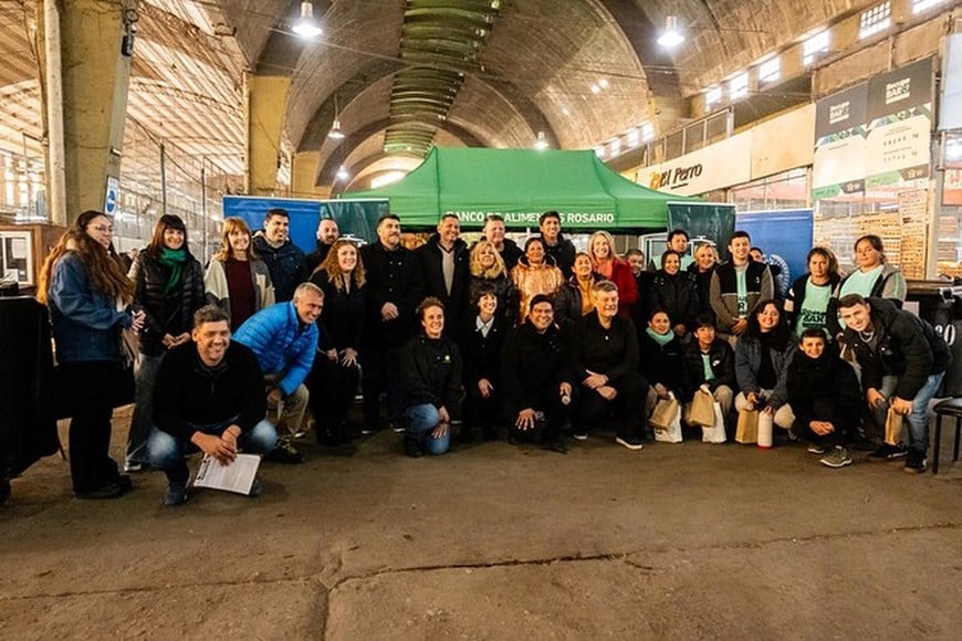 BAR asiste a unas 300 organizaciones sociales de Rosario y la región, lo que representa cerca de 78 mil personas que reciben alimentos cada mes.