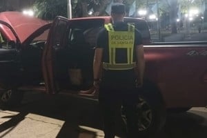 El vehículo, denunciado como robado en Quilmes, quedó secuestrado a disposición de la Justicia.